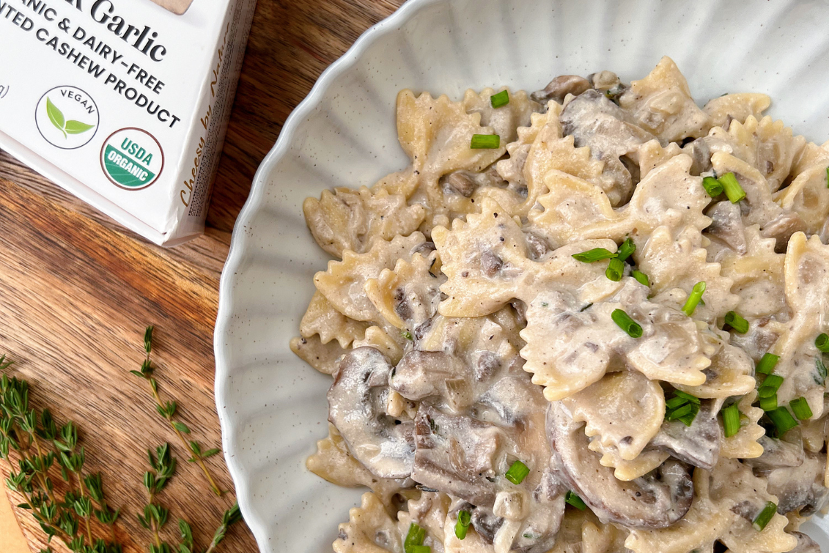 Cheesy Vegan Mushroom Stroganoff